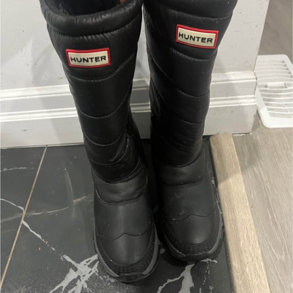 Hunter Black Quilted Boots